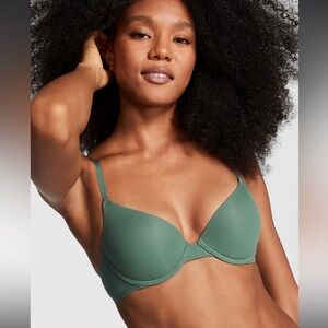 NWOT! VS PINK 'Wear Everywhere Push-up Bra'